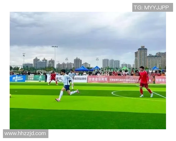 脚下生风足球明星展现激情与才华的绿茵传奇之路