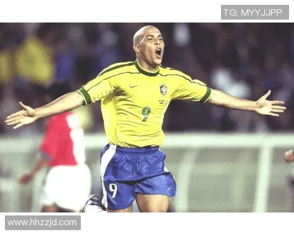 足球明星罗纳尔多的传奇人生与成就解析及其对足球界的影响 足球明星罗纳尔多的传奇人生与成就解析及其对足球界的影响